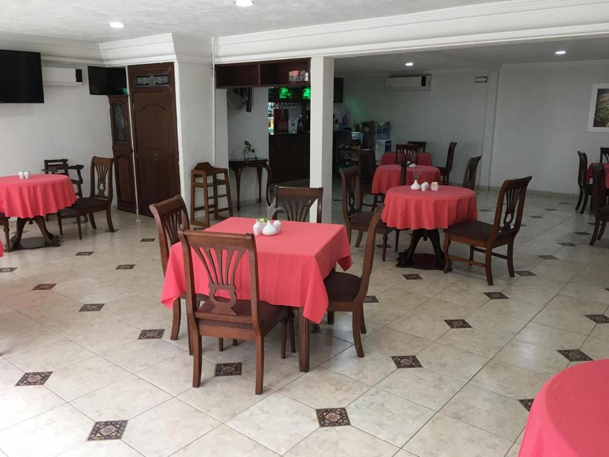 Hotel Casino Plaza Guadalajara Buitenkant foto