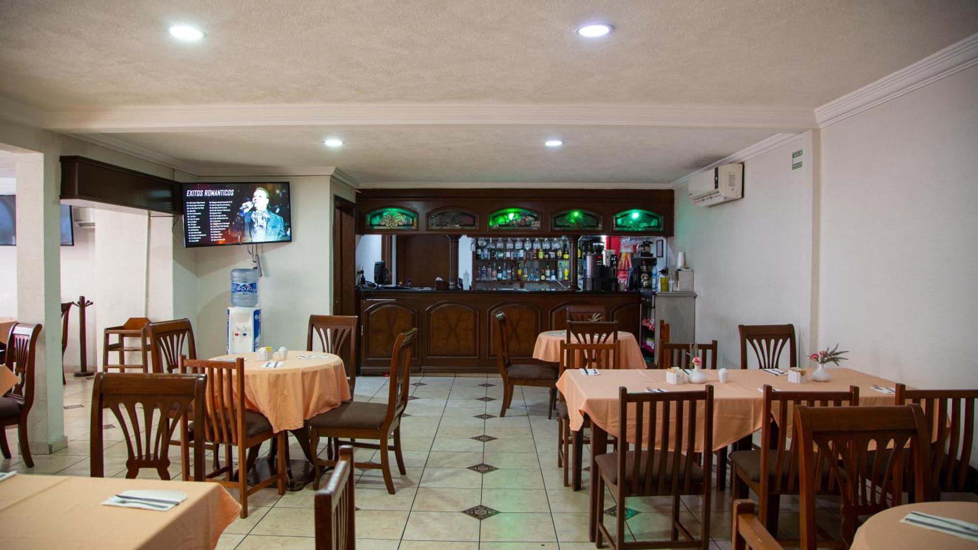 Hotel Casino Plaza Guadalajara Buitenkant foto