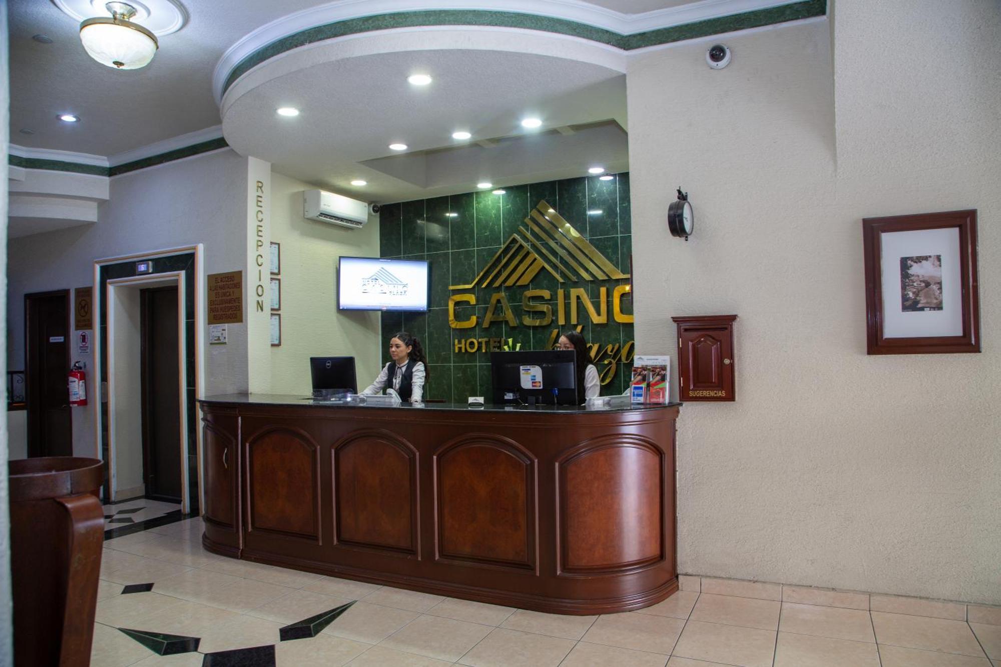 Hotel Casino Plaza Guadalajara Buitenkant foto